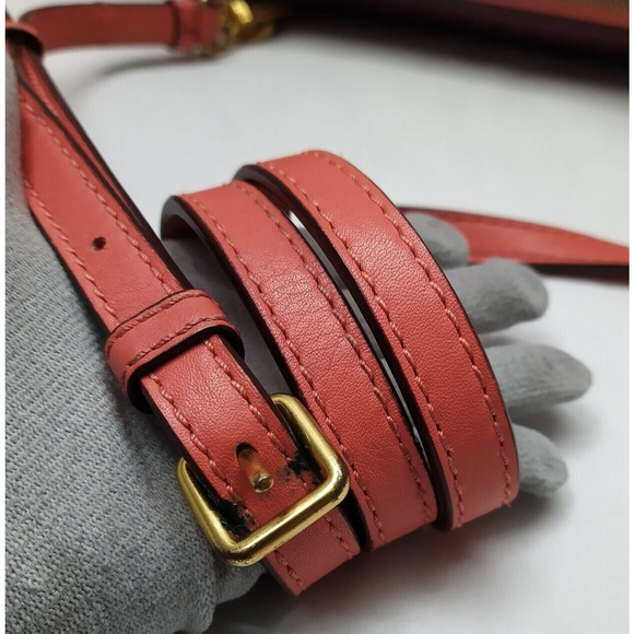 Marc By Marc Jacobs Purple Pebbled Leather Zipper Closure Crossbody Bag - Picture 5 of 16